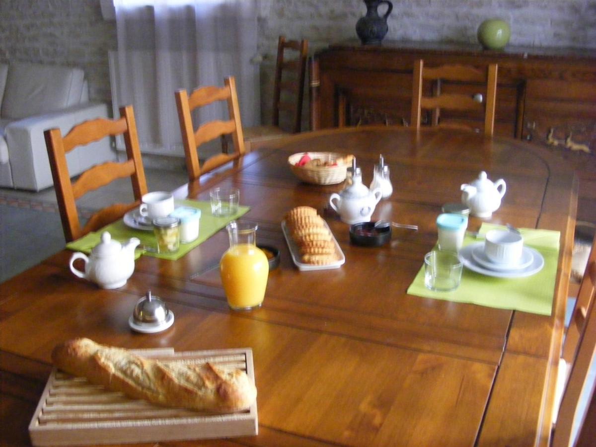 Le Logis De La Venise Verte Saint-Hilaire-la-Palud Eksteriør billede